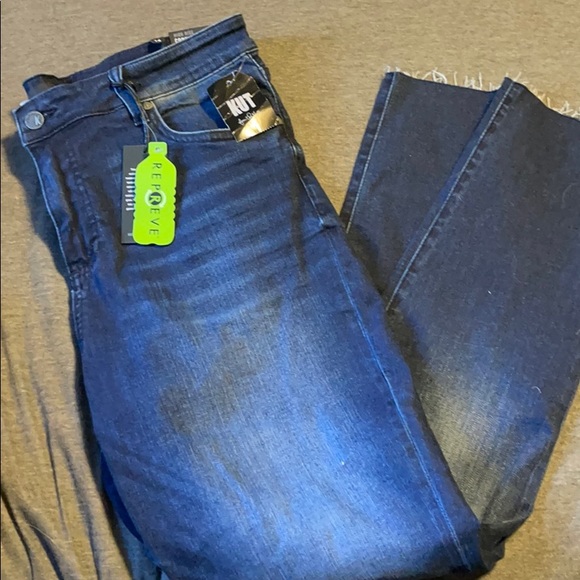KUT Jean High Rise Clean Wash
